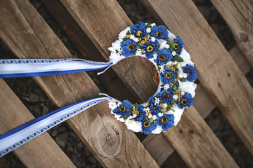 Folk svadobná parta bielo-modrá