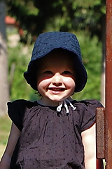 Detské čiapky - Letný detský čepček Sára navy s riaseným šiltom - 14731518_