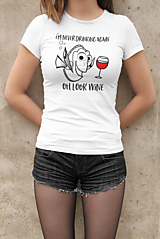 Topy, tričká, tielka - Tričko Dory a víno  - 14731875_