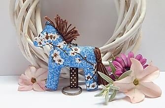 Kľúčenky - Prívesok na kľúče - koník, čerešňový kvet (modrý) - 14731186_