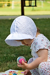 Detské čiapky - Letný detský čepček Veronika s riaseným šiltom - 14734698_