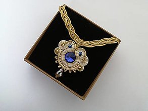 Náhrdelníky - Šujtášový náhrdelník/prívesok  (Modrá) - 14735380_