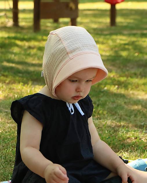Letný detský mušelínový čepiec Karolína