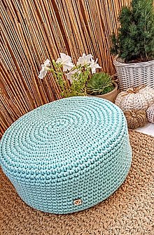 Úžitkový textil - Háčkovaný puf stolík - 14757429_