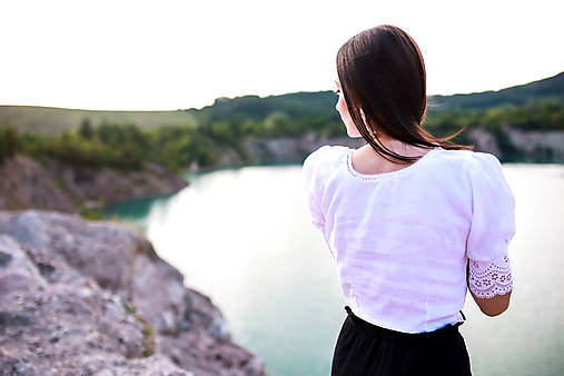crop top Zámutovské kvety