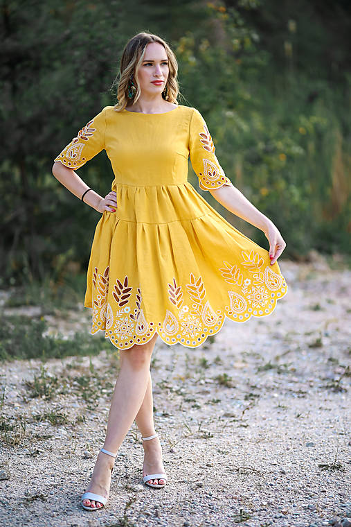 žlté ľanové šaty Solčanská