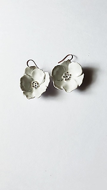 Náušnice - biele kvety/keramika/ - 14768379_