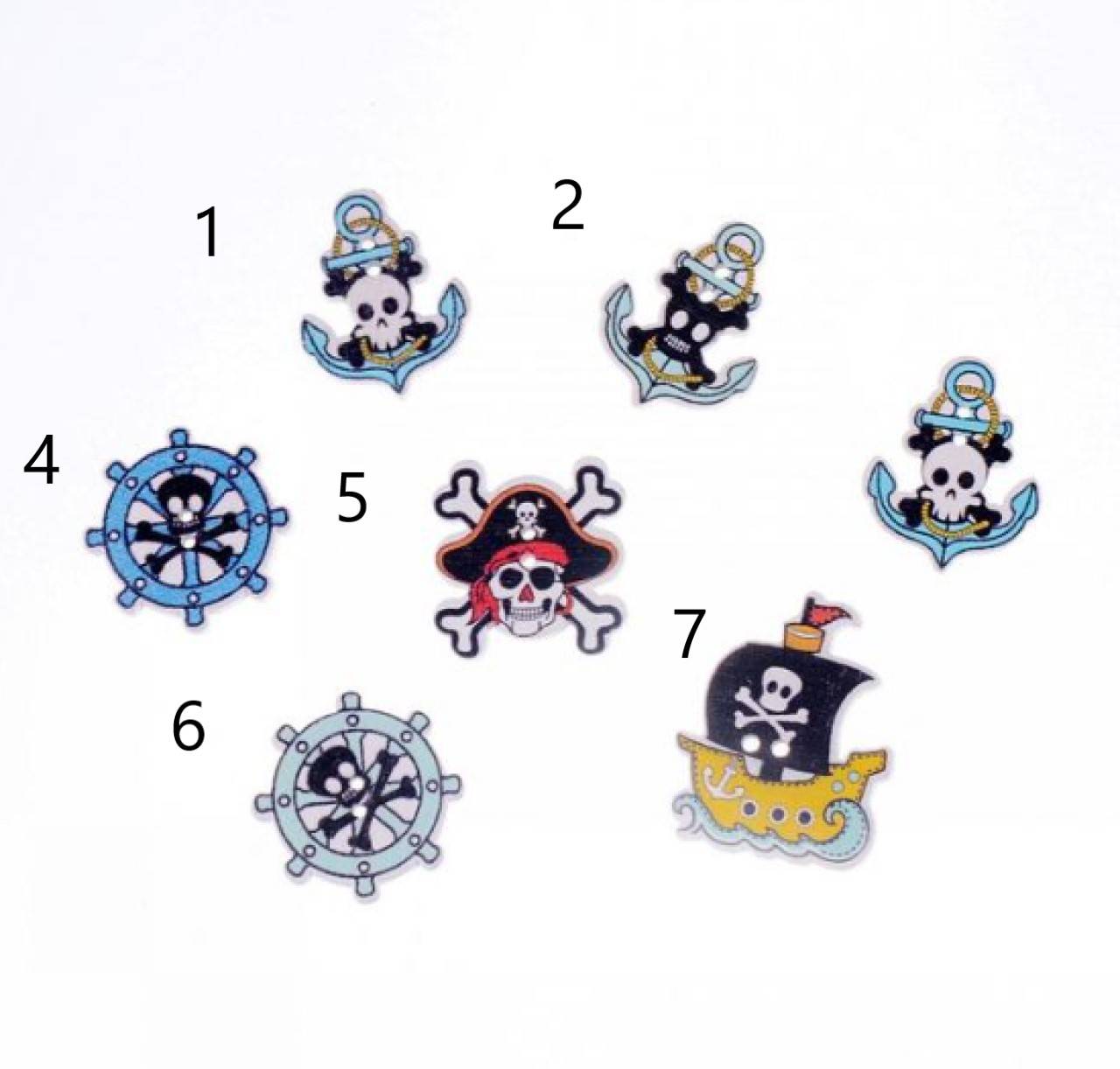 G104 Gombíček drevený pirátsky 