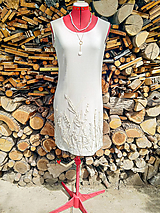 Ľanové puzdrové šaty - 3D kvety (rôzne farby) (bez rukáva)
