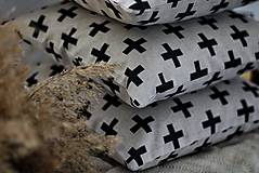 Úžitkový textil - Designové dekoračné obliečky - "Cross" - 14775586_