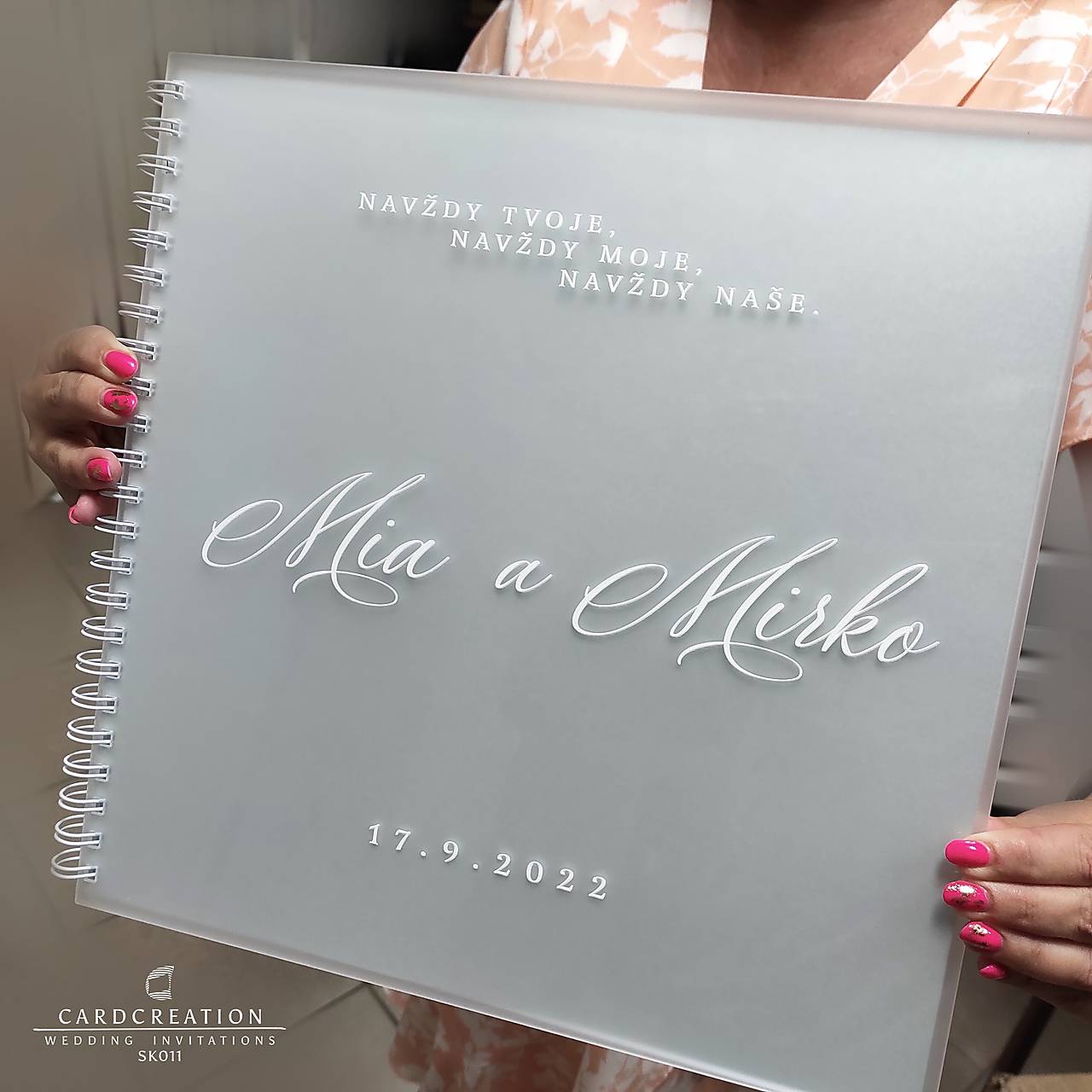 Svadobná kniha hostí transparentný dymový akryl SK011 (Veľkosť 20x20cm)