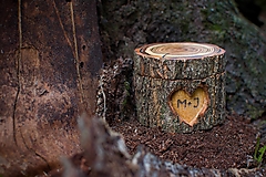  - Drevená krabička na obrúčky - Agát - vyrezané do kôry - 14783700_