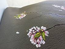Kabelky - EVA "Flower Branch" kožená kabelka s maľbou - 14787048_