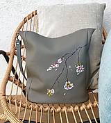 Kabelky - EVA "Flower Branch" kožená kabelka s maľbou - 14787053_