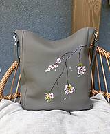 Kabelky - EVA "Flower Branch" kožená kabelka s maľbou - 14787056_