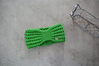 Čiapky, čelenky, klobúky - Ručne pletená vlnená čelenka IV (Zelená) - 14797014_