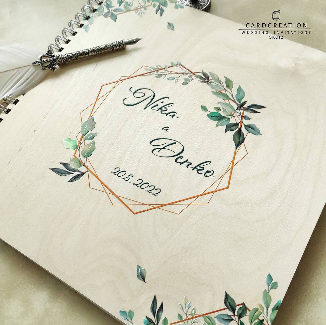 Svadobná kniha hostí s dreveným obalom SK012 (Veľkosť 30x30cm)