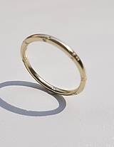Prstene - Zlatý prsteň s iniciálkami - svadobná obrúčka - 14801270_