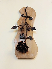 Dekorácie - Kovaná ruža osadená na dreve - 14802508_