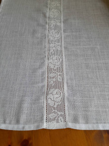 Úžitkový textil - Ľanový obrus s čipkou - 14806360_