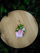 Svadobné pierka - pierko pre ženícha s cyklámenovo-ružovou orchideou - 14820500_