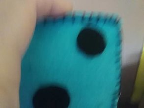 Hračky - Filcová bodkovaná kocka- hrkálka (Modrá) - 14820119_