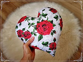 Úžitkový textil - Voňavý vankúš na dobrý spánok Ruža (srdce) - 14819917_