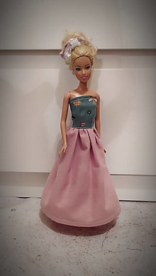 Hračky - Ružovo-zelené dlhé šaty pre Barbie - 14826213_