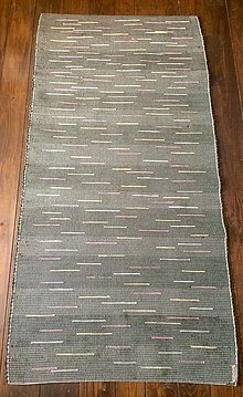 Úžitkový textil - Zelený farebne pretkávaný koberec - 14827029_