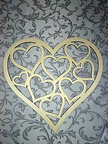 Tabuľky - Drevené vyrezávané srdce so srdcami - 14831757_
