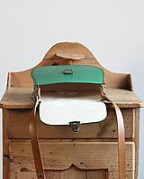 Kabelky - Malá kožená kabelka *Green&Tan* - 14832668_