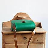 Kabelky - Malá kožená kabelka *Green&Tan* - 14832675_