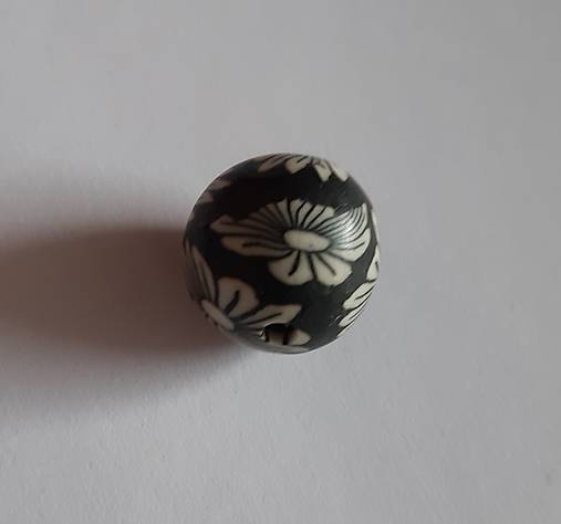 Korálky - Fimo guľky (Čierna) - 14836395_