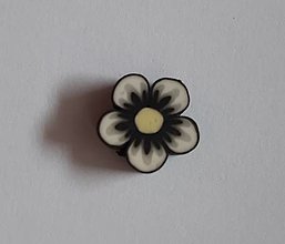 Korálky - Fimo kvety (Čierny kvet) - 14835722_