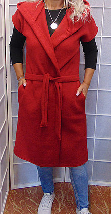 Vesty - Dlouhá vesta s páskem - barva červená S - XXL - 14837432_