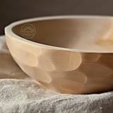Nádoby - Drevený lipový sedliacky tanier zdobený - 14843860_