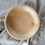 Nádoby - Drevený lipový sedliacky tanier zdobený - 14843862_