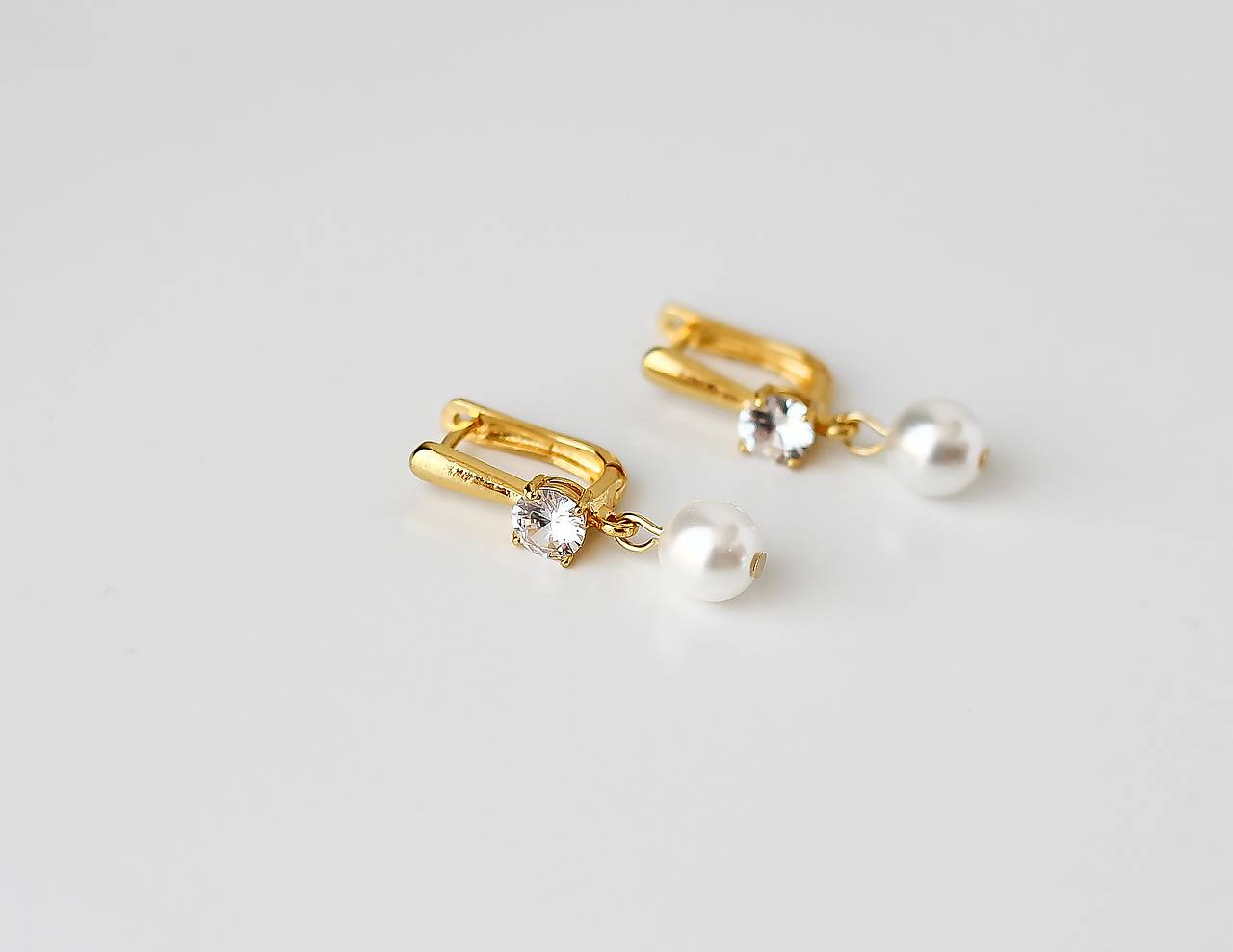 Svadobné perlové náušnice Valentína (Zlatá)