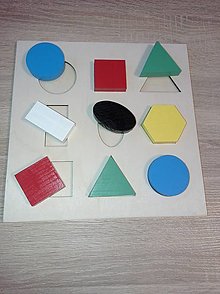 Hračky - Vkladačka geometrické tvary - farebná - 14846278_
