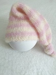 Detské čiapky - Newborn prúžkovaná čiapočka s uzlíkom (Púdrovoružová 12) - 14848690_
