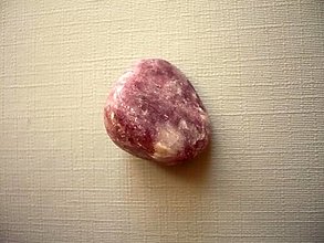 Minerály - Troml. kámen - lepidolit 20 mm, č.33f - 14850131_