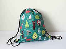 Detské tašky - Detský batoh, zvieratká na zelenej - 14851435_