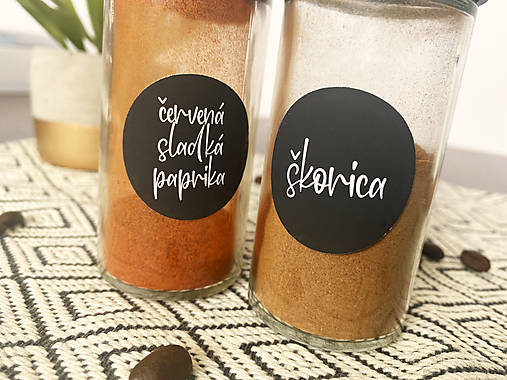 Úložné priestory & Organizácia - Okrúhle nálepky na koreničky 6 - 14854605_