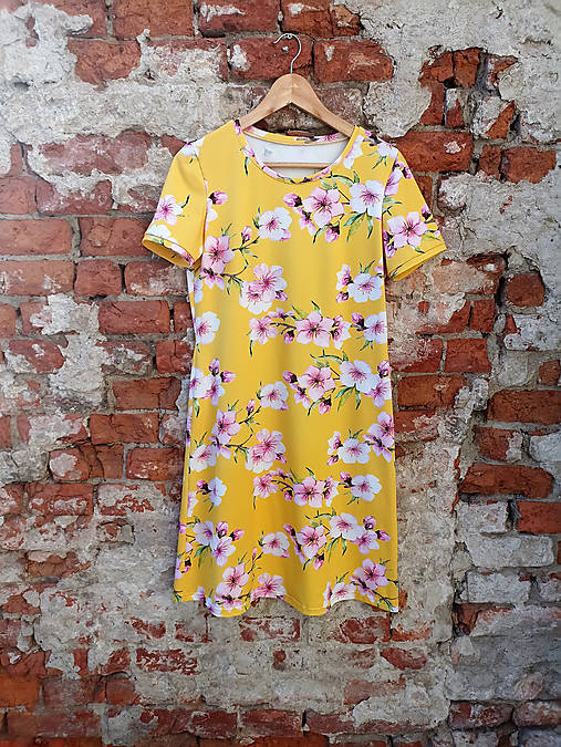 Šaty - Šaty - květy na žluté, velikost M ~ VÝPRODEJ ~ - 14864681_