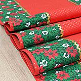 Úžitkový textil - OTO - Vianočné ruže červeno bielo zlaté na zelenej - vianočný obrus behúň 1 - 14872797_