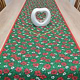 Úžitkový textil - OTO - Vianočné ruže červeno bielo zlaté na zelenej - vianočná štóla - 14873259_