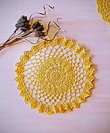 Úžitkový textil - Háčkovaný obrus žltý - 14874464_