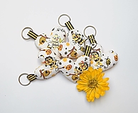 Kľúčenky - Prívesok na kľúče - s včielkami - 14873073_