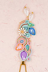 Náhrdelníky - Kvetinový soutache náhrdelník v pastelových farbách - 14876035_