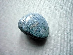 Minerály - Troml. kámen - modrý korál 24 mm, č.8f - 14877324_
